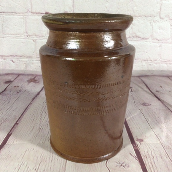 Vintage Handmade Salt Glazed Incised Pottery Crock - Picture 4 of 8